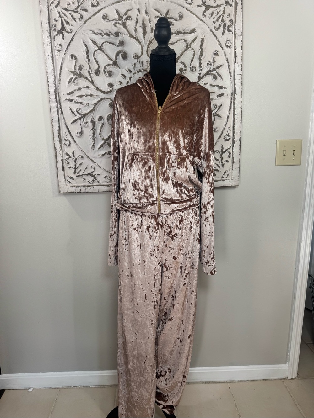 Fabletics Teddy Crushed Velour Tracksuit Set L/XL Zip Hoodie Wide Leg Pants Y2K